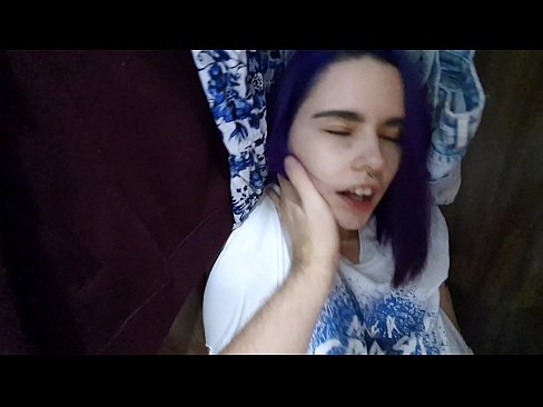 ❤️ Menemukan adikku di lemari dan membantunya cum ❌ Sialan di id.makesexnotwar.ru